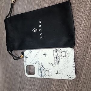 ♉Burga iPhone 12 mini snap on case. Taurus design. Green